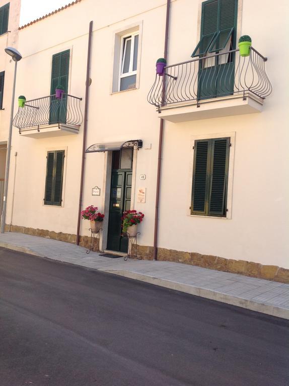 Carrer Dels Horts Apartment Alghero Ruang foto